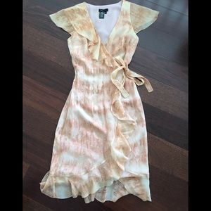 BCBGMaxAzria EUC Silk Wrap Dress size 0